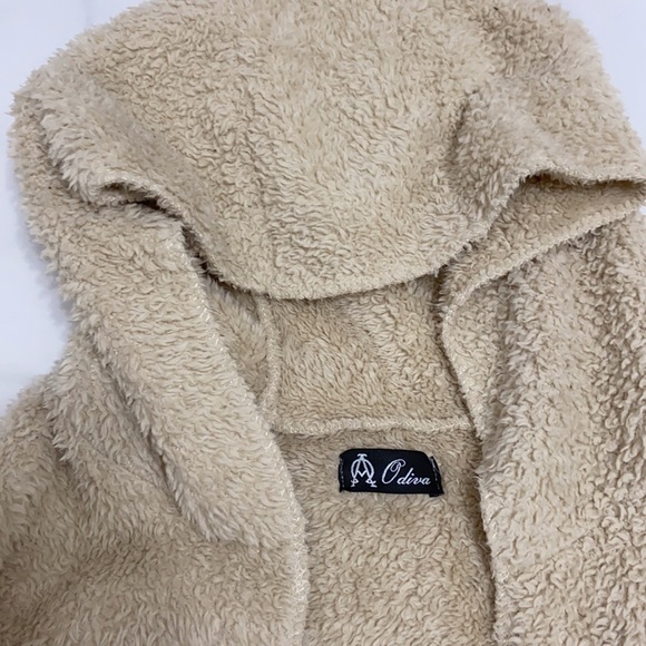 fluffy coat/cardigan - Picture 4 of 4